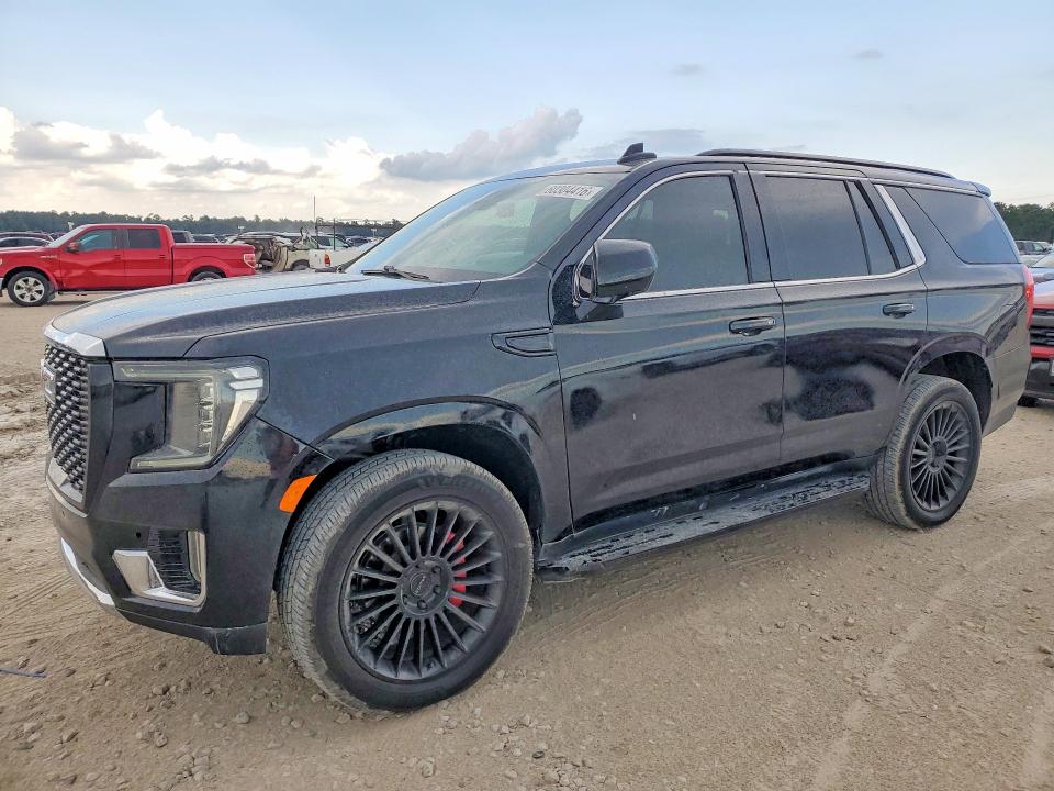 2022 GMC YUKON SLE - 1