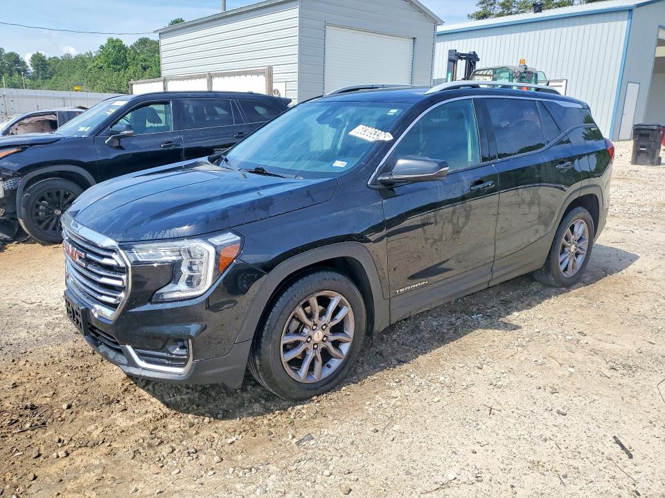 2023 GMC TERRAIN SLT - 1