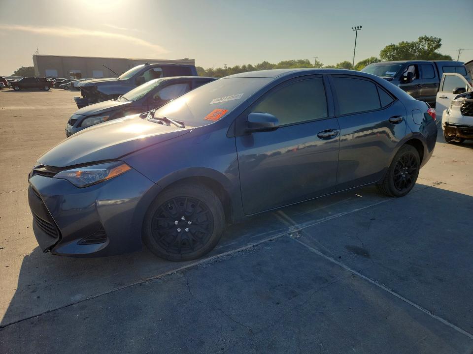 2017 TOYOTA COROLLA LE - 1