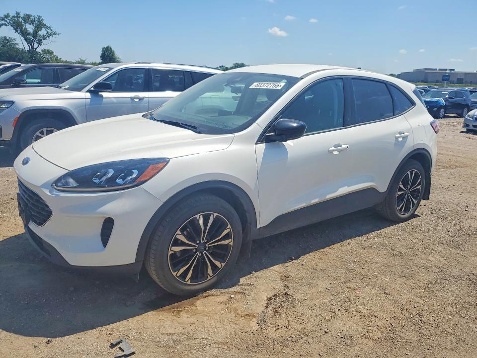 2022 FORD ESCAPE SE - 1