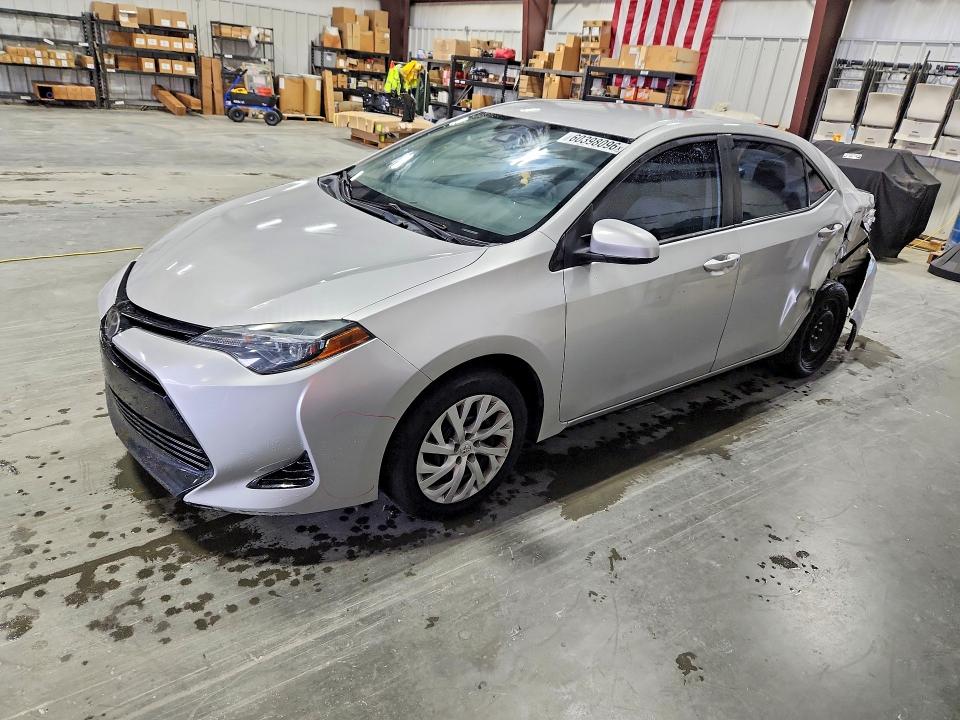 2018 TOYOTA COROLLA LE - 1