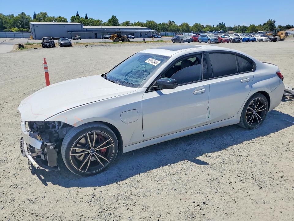 2023 BMW 330E - 1