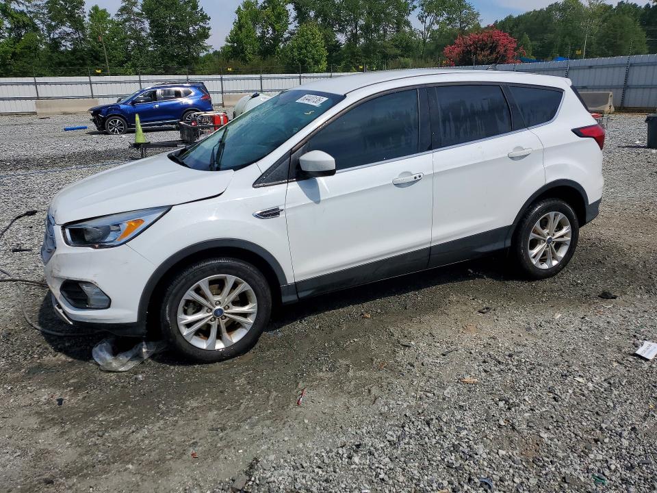 2019 FORD ESCAPE SE - 1
