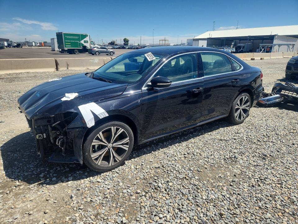 2021 VOLKSWAGEN PASSAT SE - 1