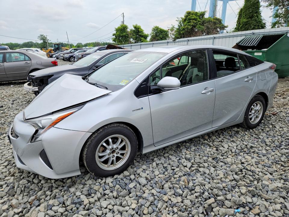 2017 TOYOTA PRIUS THREE - 1