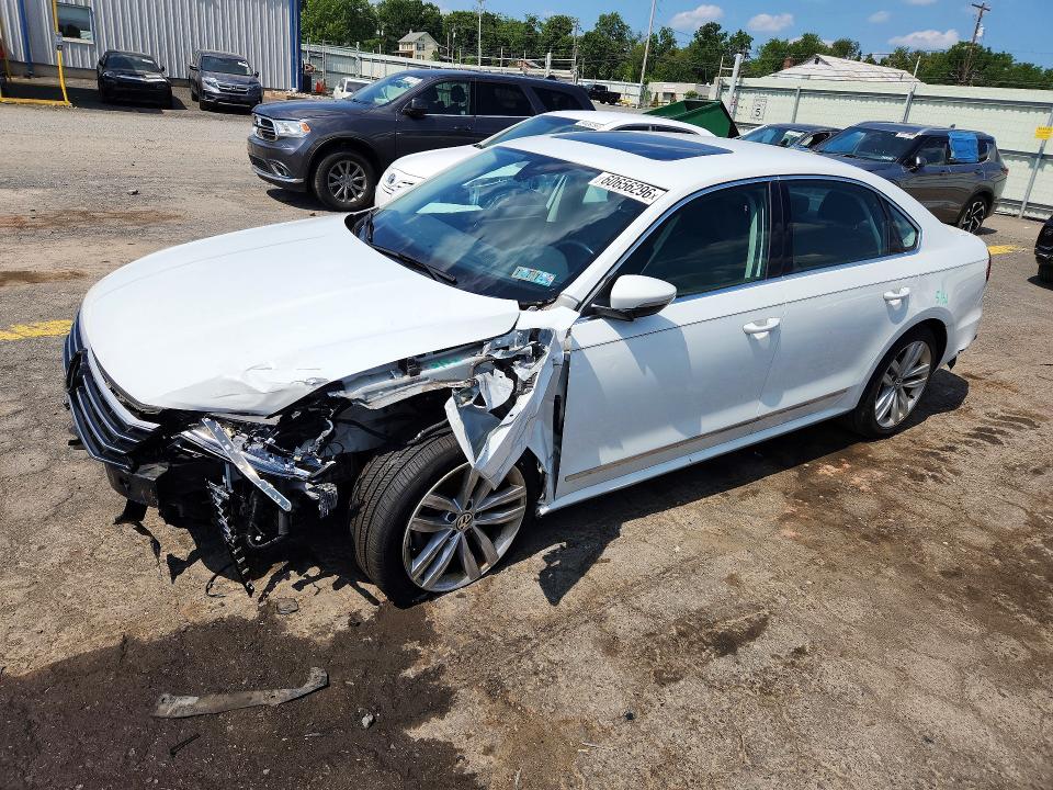 2018 VOLKSWAGEN PASSAT SEL PREMIUM - 1