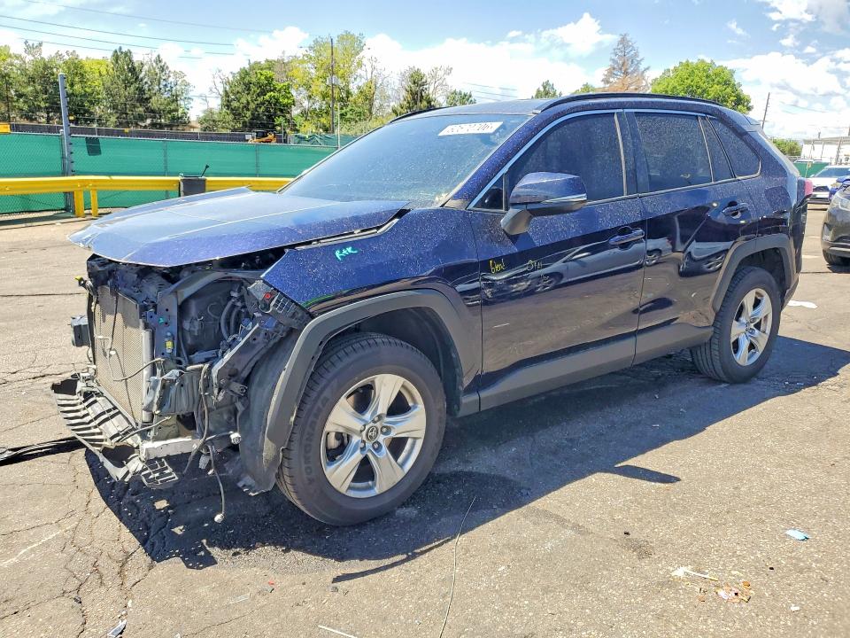 2020 TOYOTA RAV4 XLE - 1