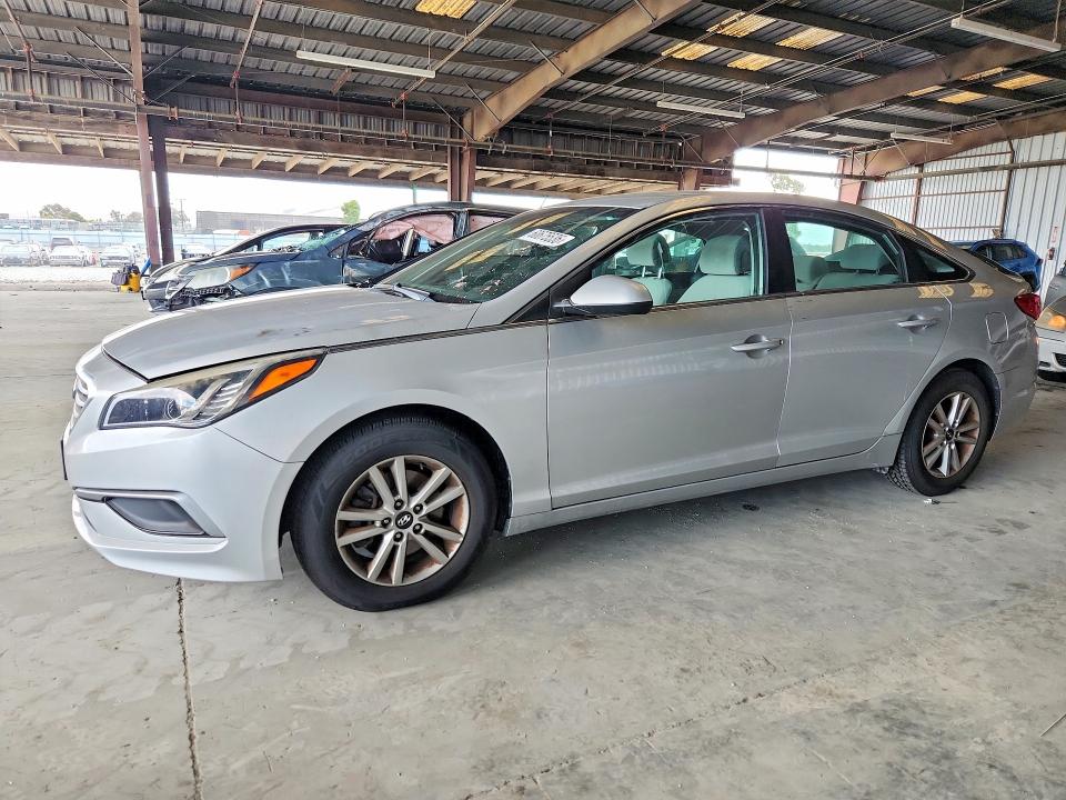 2017 HYUNDAI SONATA SE - 1
