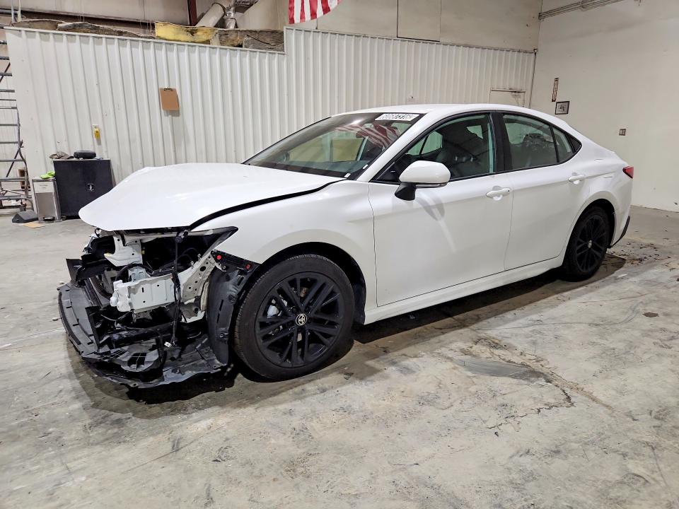 2026 TOYOTA CAMRY SE - 1