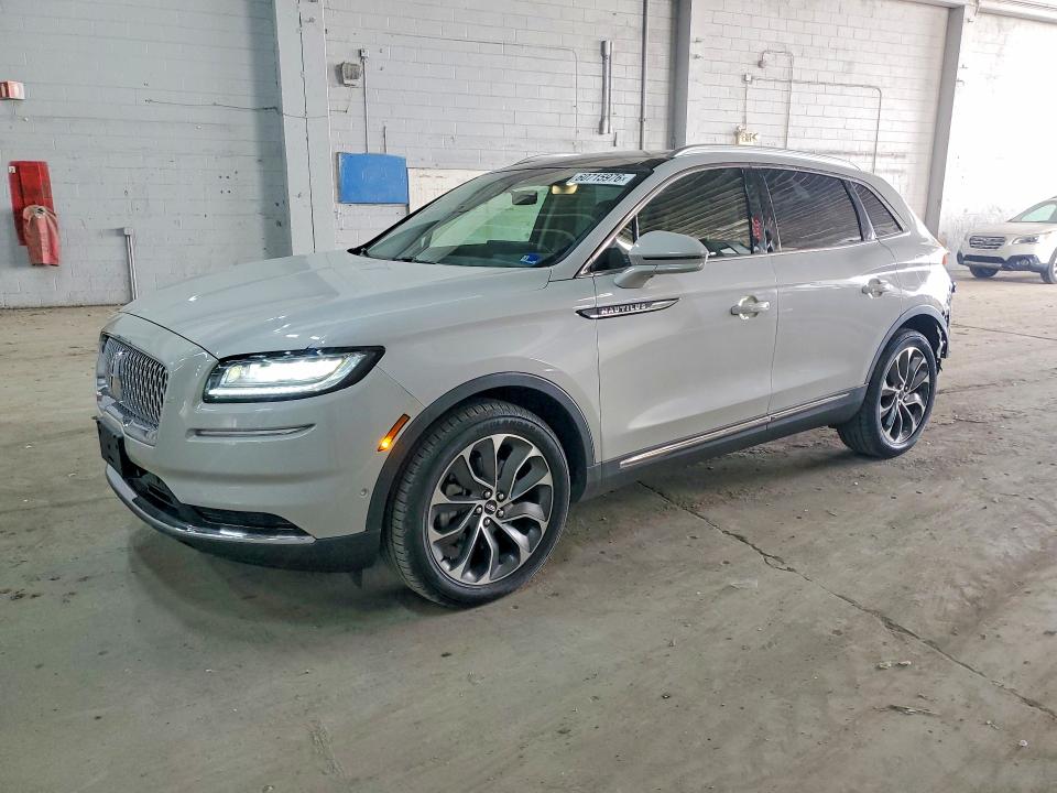 2022 LINCOLN NAUTILUS RESERVE - 1