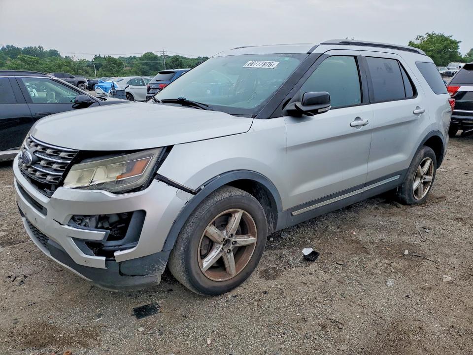 2017 FORD EXPLORER XLT - 1