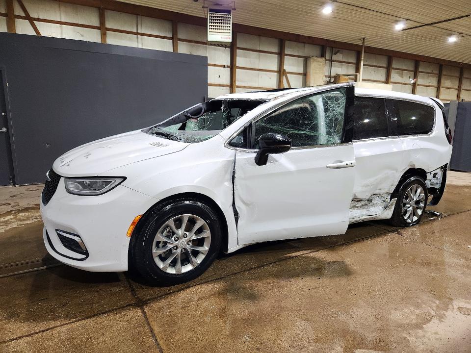2026 CHRYSLER PACIFICA LIMITED - 1