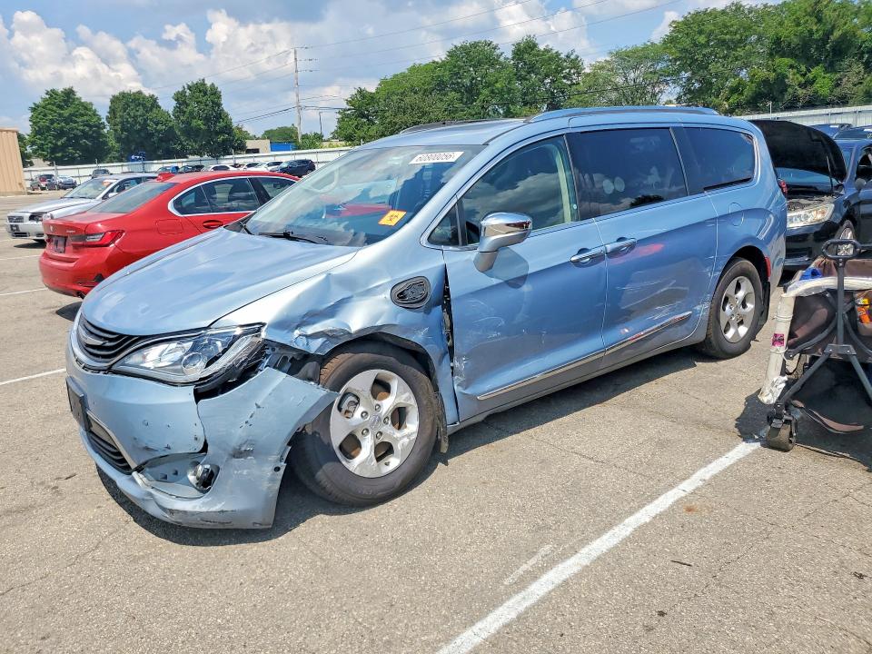 2017 CHRYSLER PACIFICA EHYBRID PLATINUM - 1