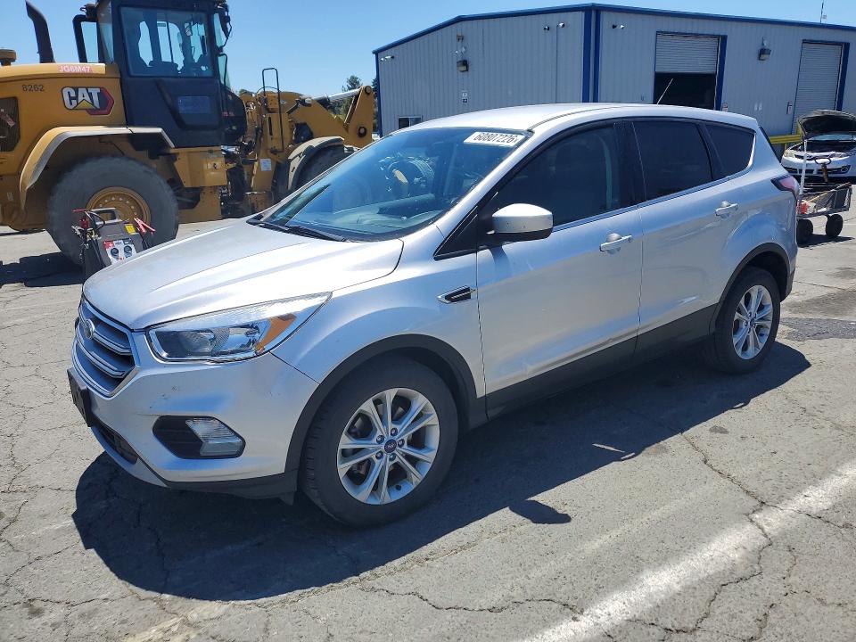 2017 FORD ESCAPE SE - 1