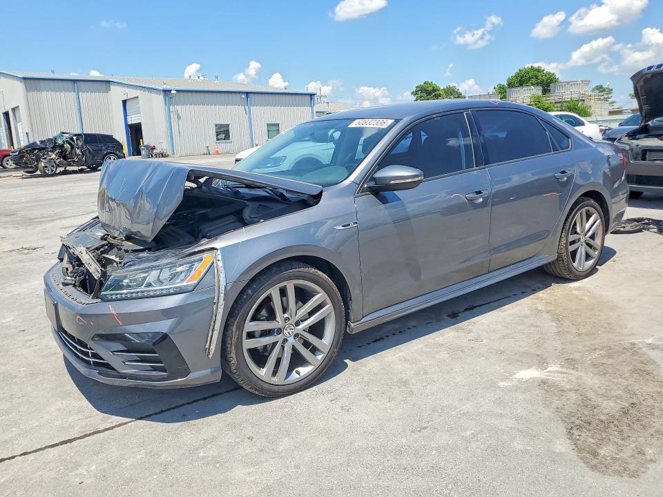 2018 VOLKSWAGEN PASSAT S - 1