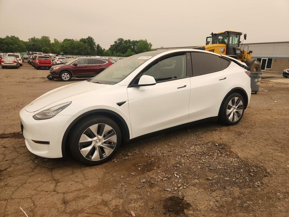 2023 TESLA MODEL Y - 1