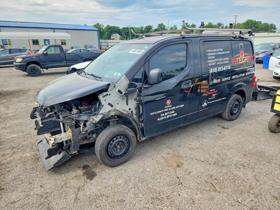 2017 NISSAN NV200 SV - 1