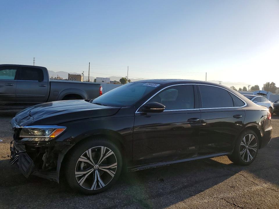 2020 VOLKSWAGEN PASSAT SEL - 1