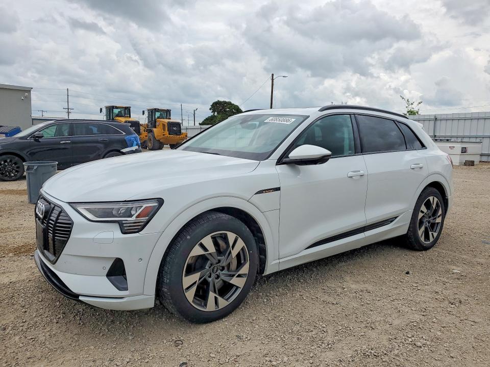 2021 AUDI E-TRON PREMIUM - 1