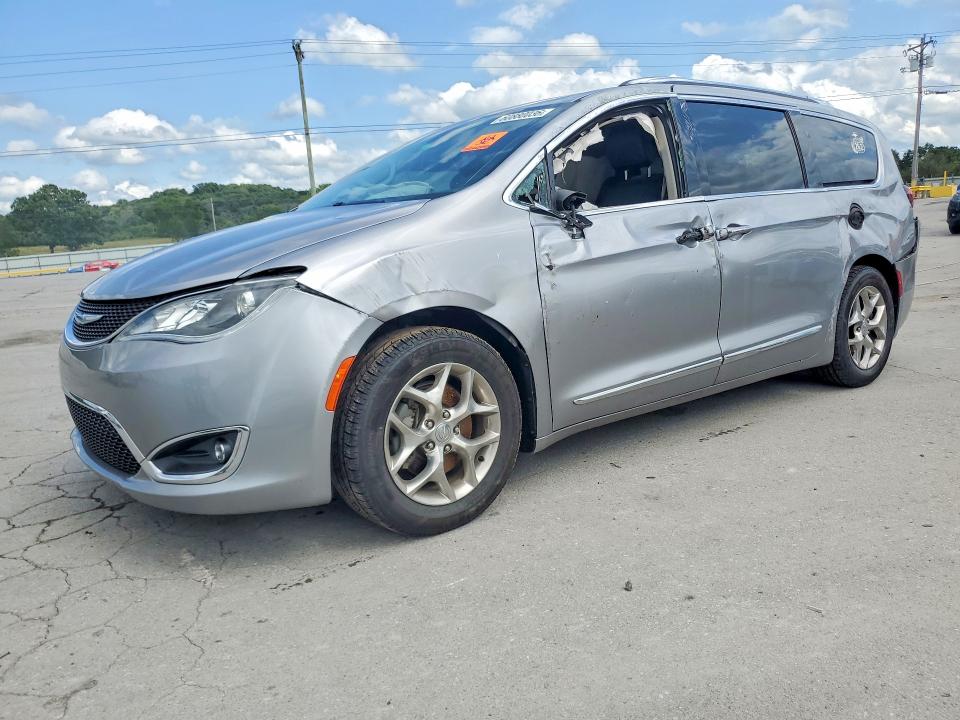 2018 CHRYSLER PACIFICA LIMITED - 1