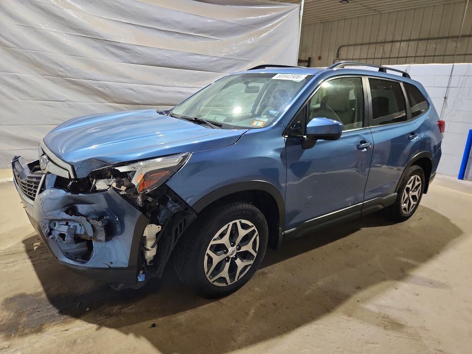 2019 SUBARU FORESTER PREMIUM - 1