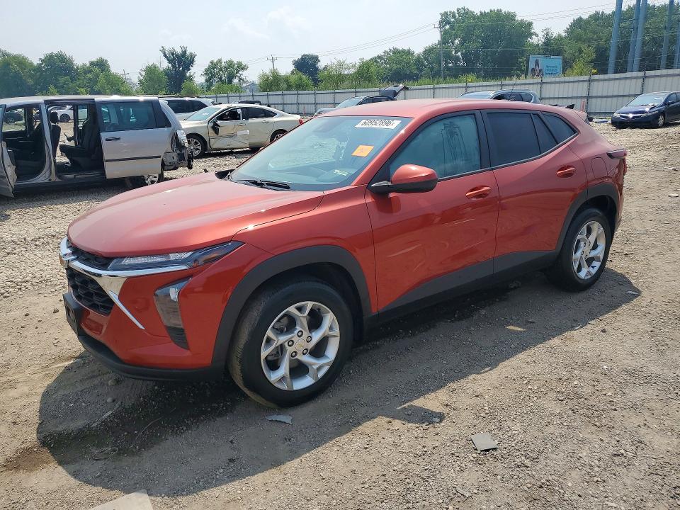 2024 CHEVROLET TRAX LS - 1