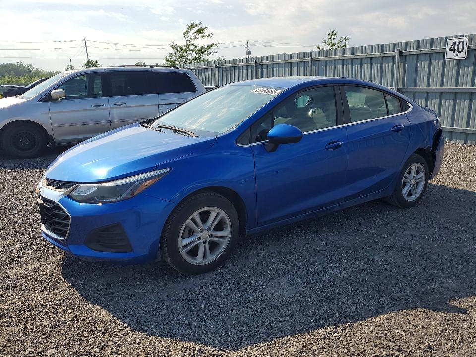 2017 CHEVROLET CRUZE LT - 1