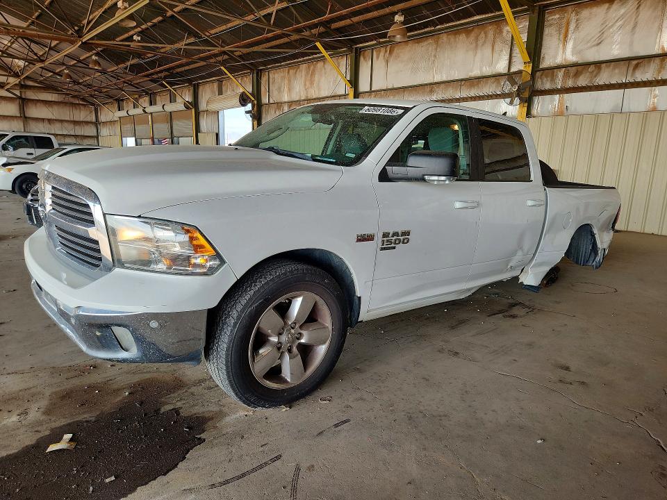2019 RAM 1500 CLASSIC SLT - 1