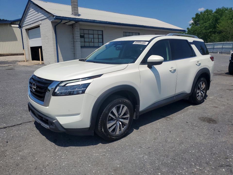 2022 NISSAN PATHFINDER SL - 1