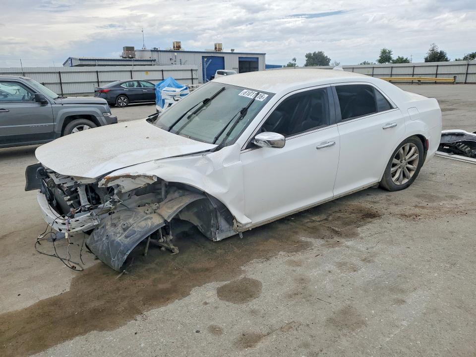 2018 CHRYSLER 300 LIMITED - 1