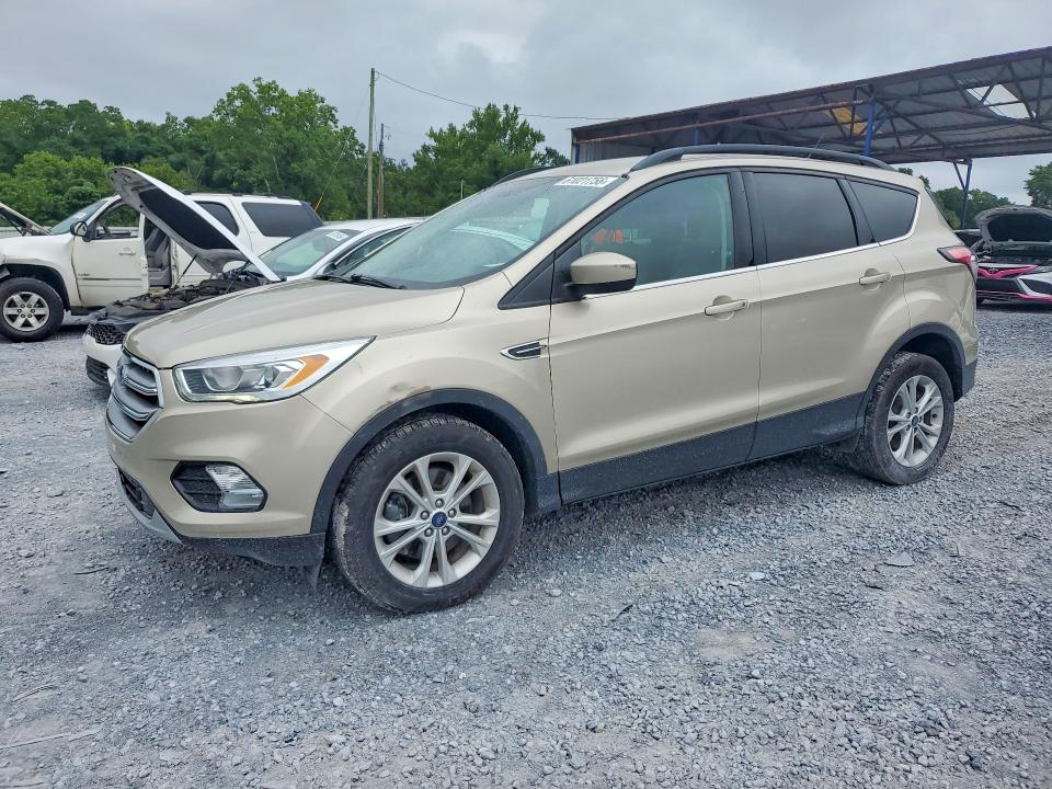 2017 FORD ESCAPE SE - 1