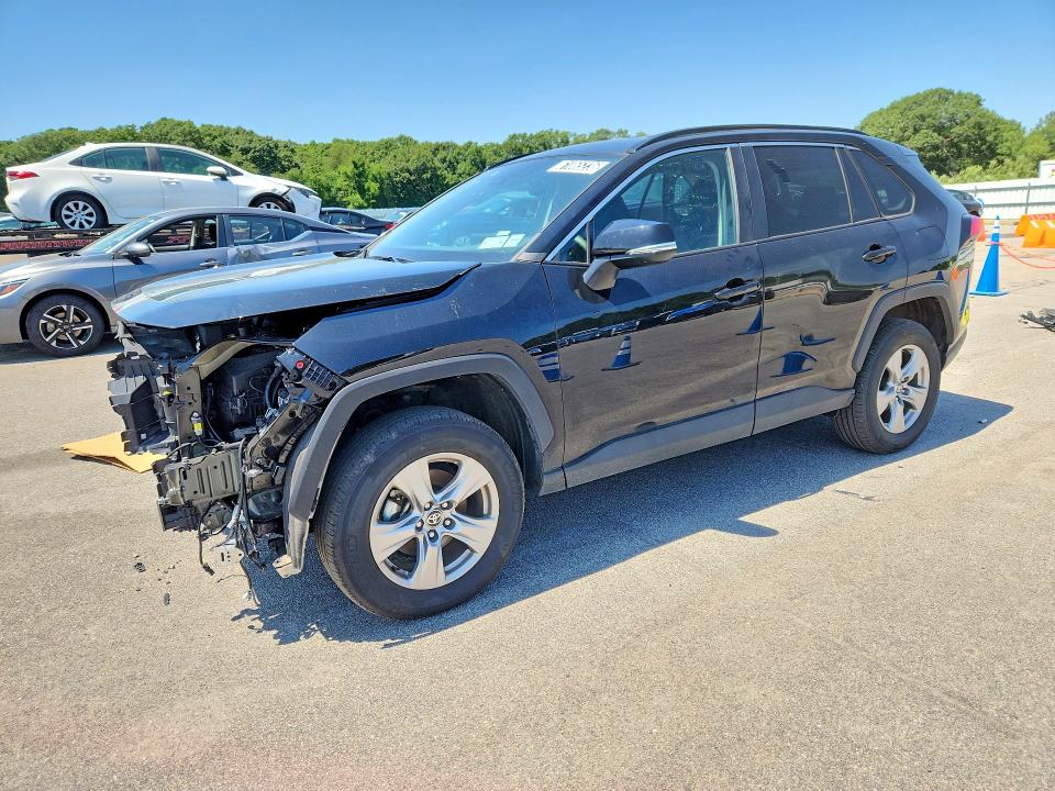 2025 TOYOTA RAV4 XLE - 1