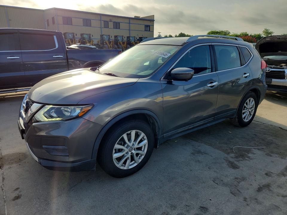 2017 NISSAN ROGUE SV - 1