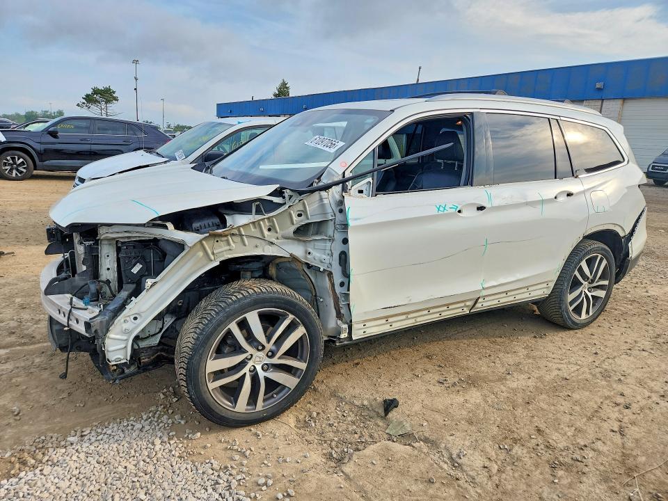 2017 HONDA PILOT ELITE - 1