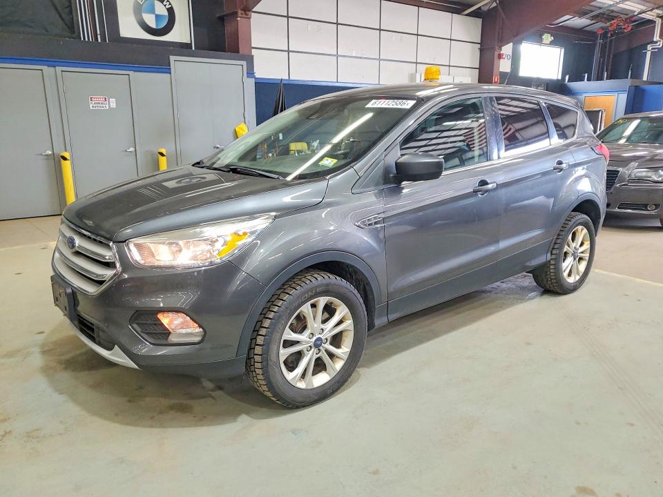 2019 FORD ESCAPE SE - 1