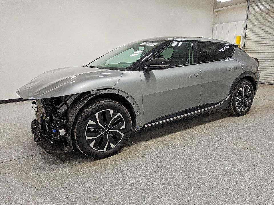 2024 KIA EV6 WIND - 1