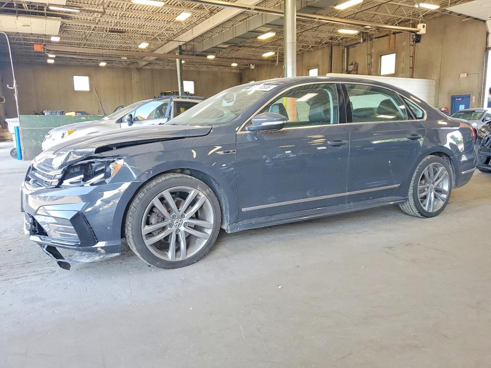 2017 VOLKSWAGEN PASSAT R-LINE - 1