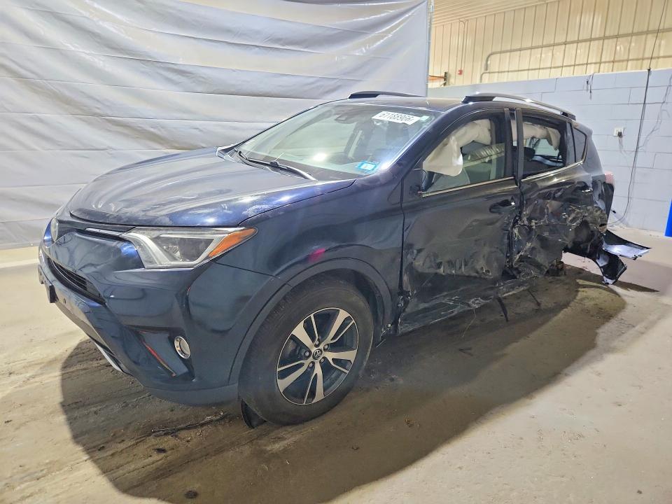 2017 TOYOTA RAV4 XLE - 1