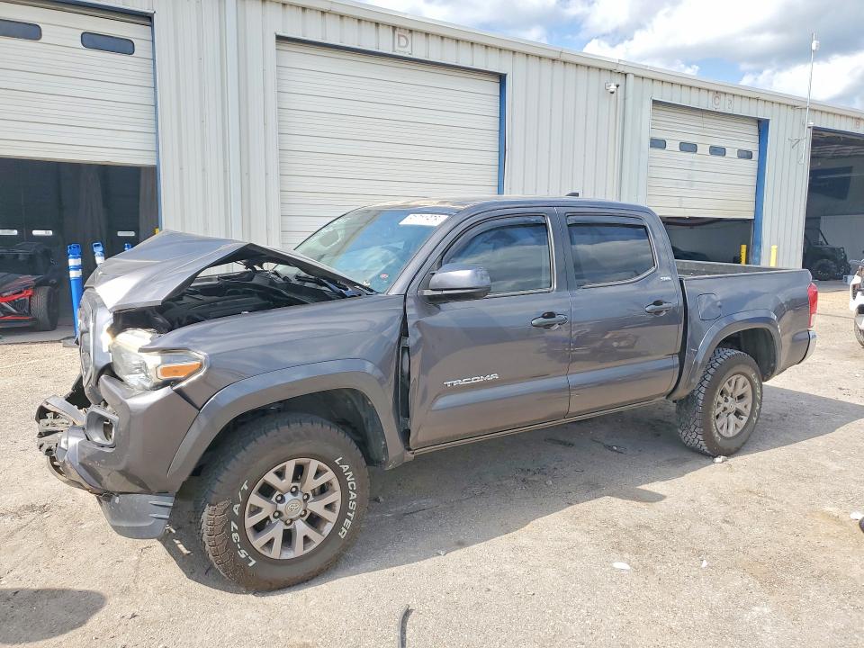 2017 TOYOTA TACOMA SR5 V6 - 1