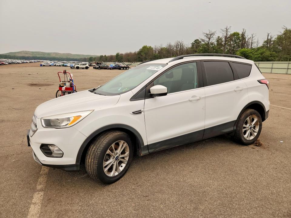 2018 FORD ESCAPE SE - 1