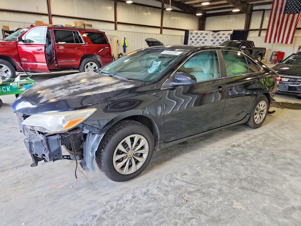 2017 TOYOTA CAMRY LE - 1