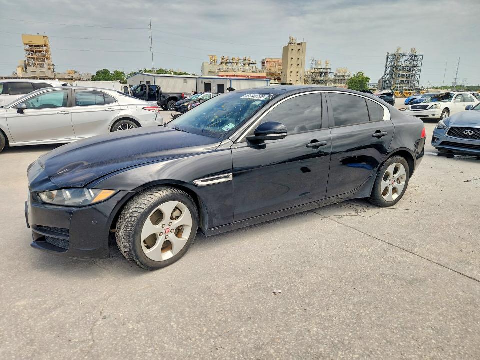 2018 JAGUAR XE - 1