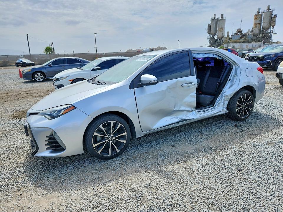 2018 TOYOTA COROLLA SE - 1