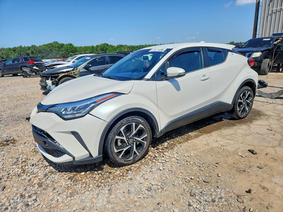 2020 TOYOTA C-HR XLE - 1