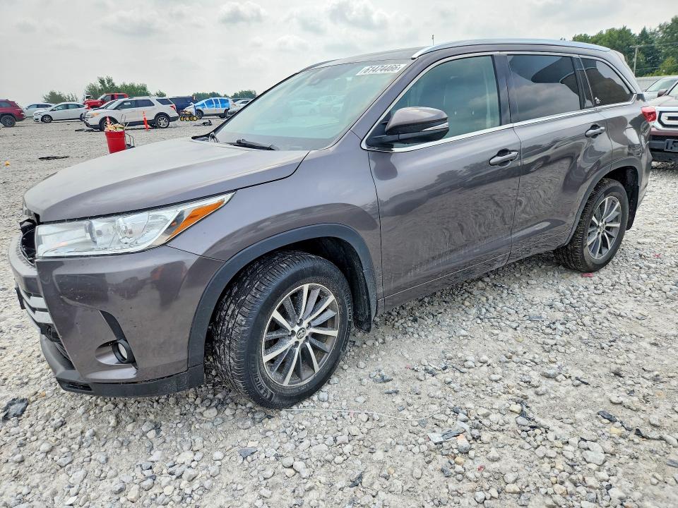 2017 TOYOTA HIGHLANDER XLE - 1