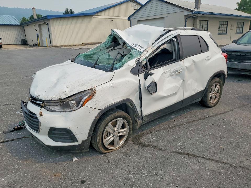 2022 CHEVROLET TRAX 1LT - 1