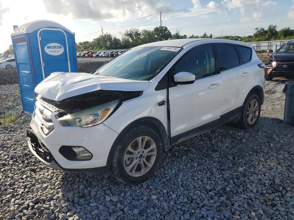2017 FORD ESCAPE SE - 1