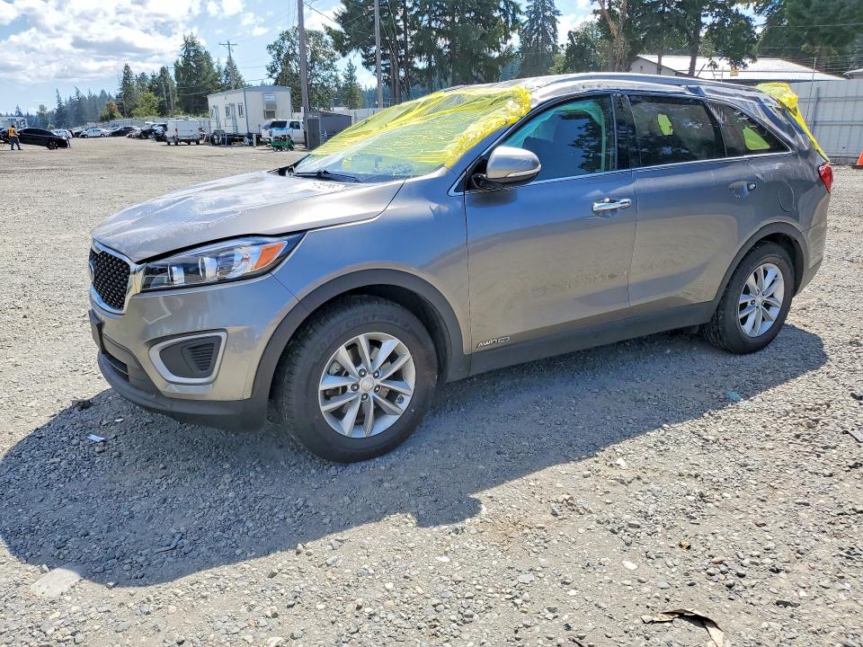 2017 KIA SORENTO LX V6 - 1