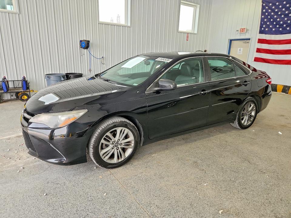 2017 TOYOTA CAMRY SE - 1