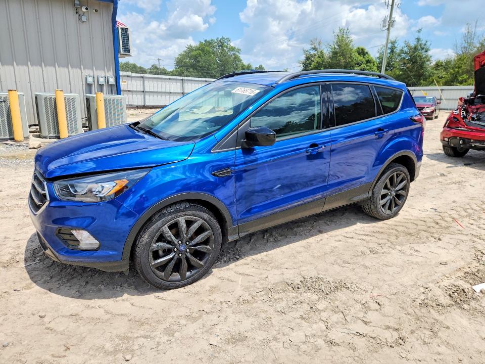 2017 FORD ESCAPE SE - 1